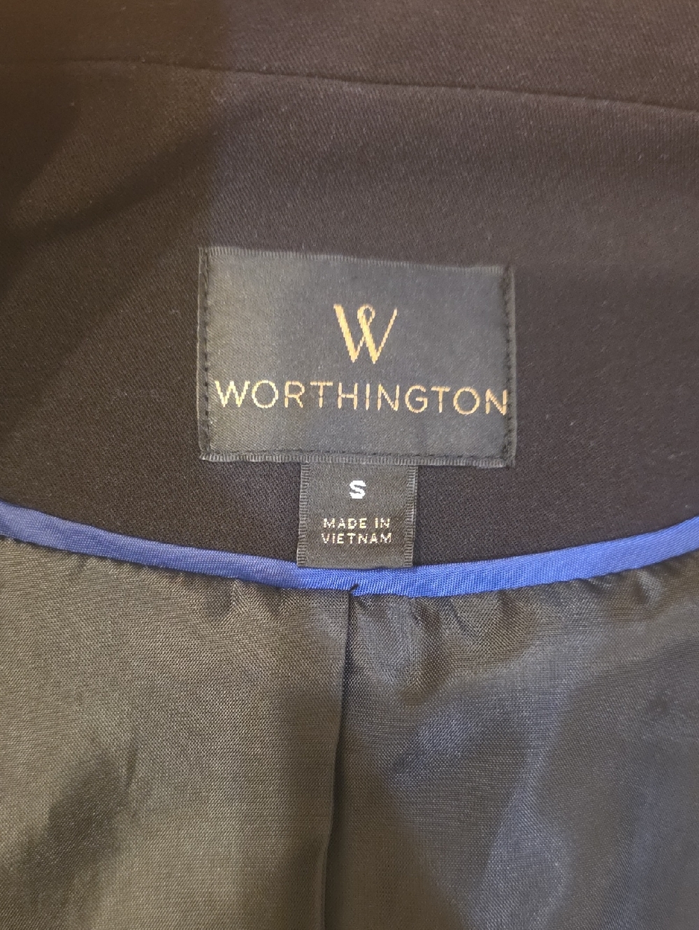 Worthington Black Sleeveless Tailored Vest with Zip Pockets - Picture 8 of 13